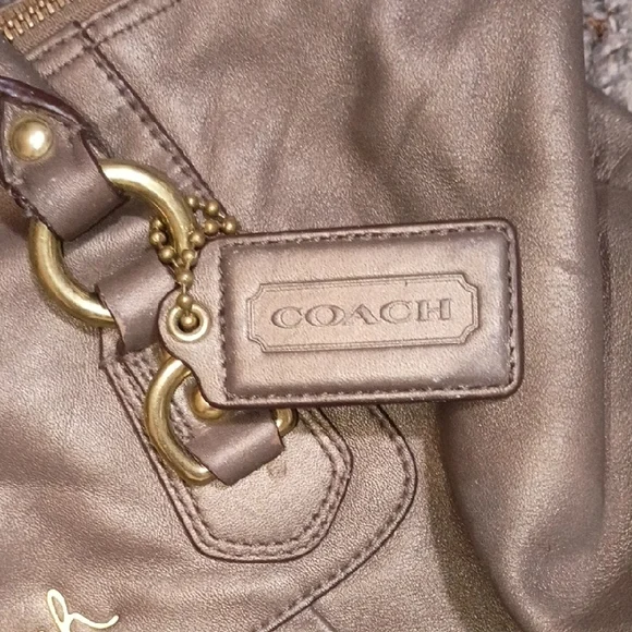 Coach Tan Leather Shoulder Bag with Gold Accents - Picture 2 of 5